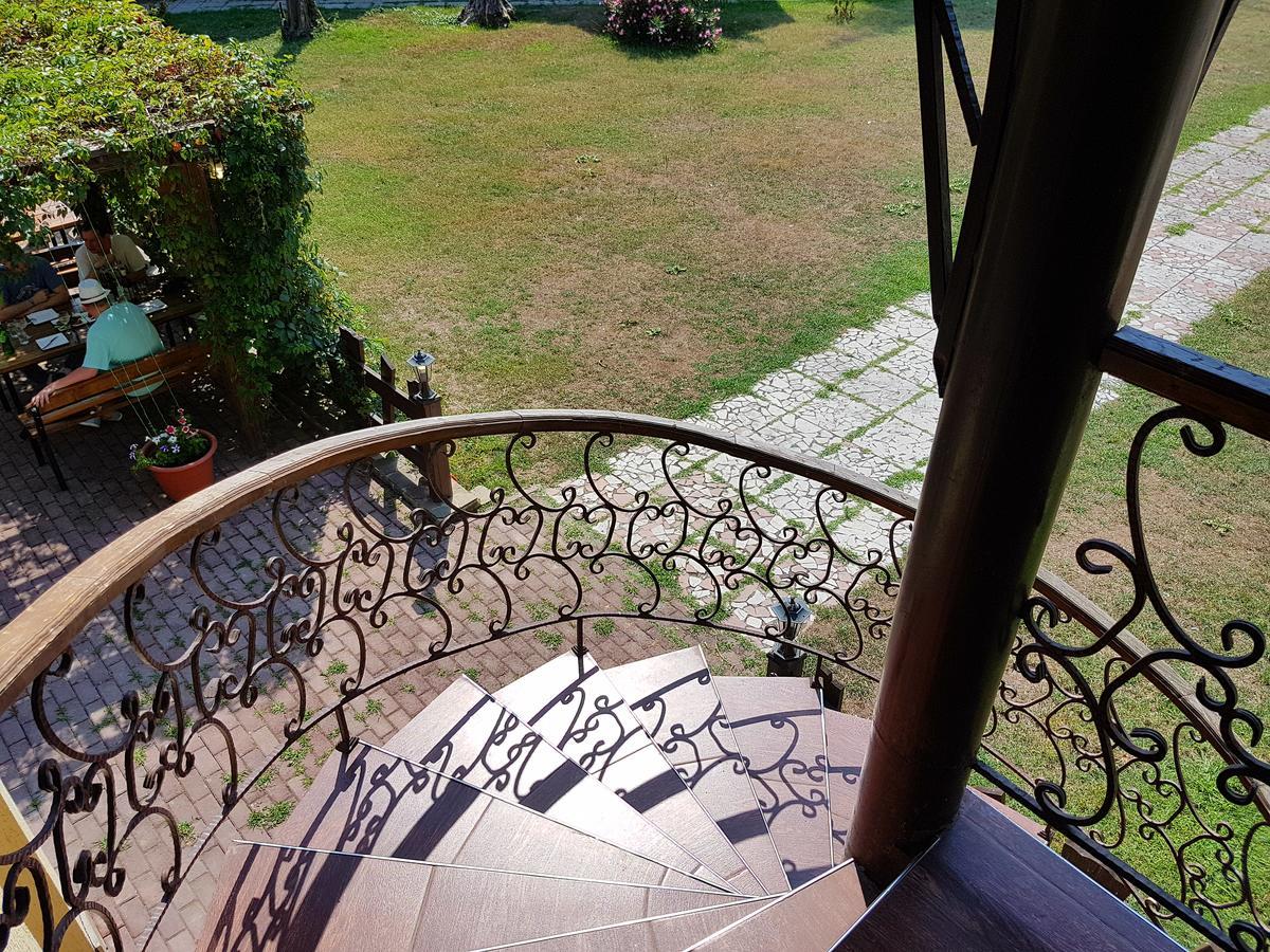 Guest House Black Sea Pizunda Exterior photo